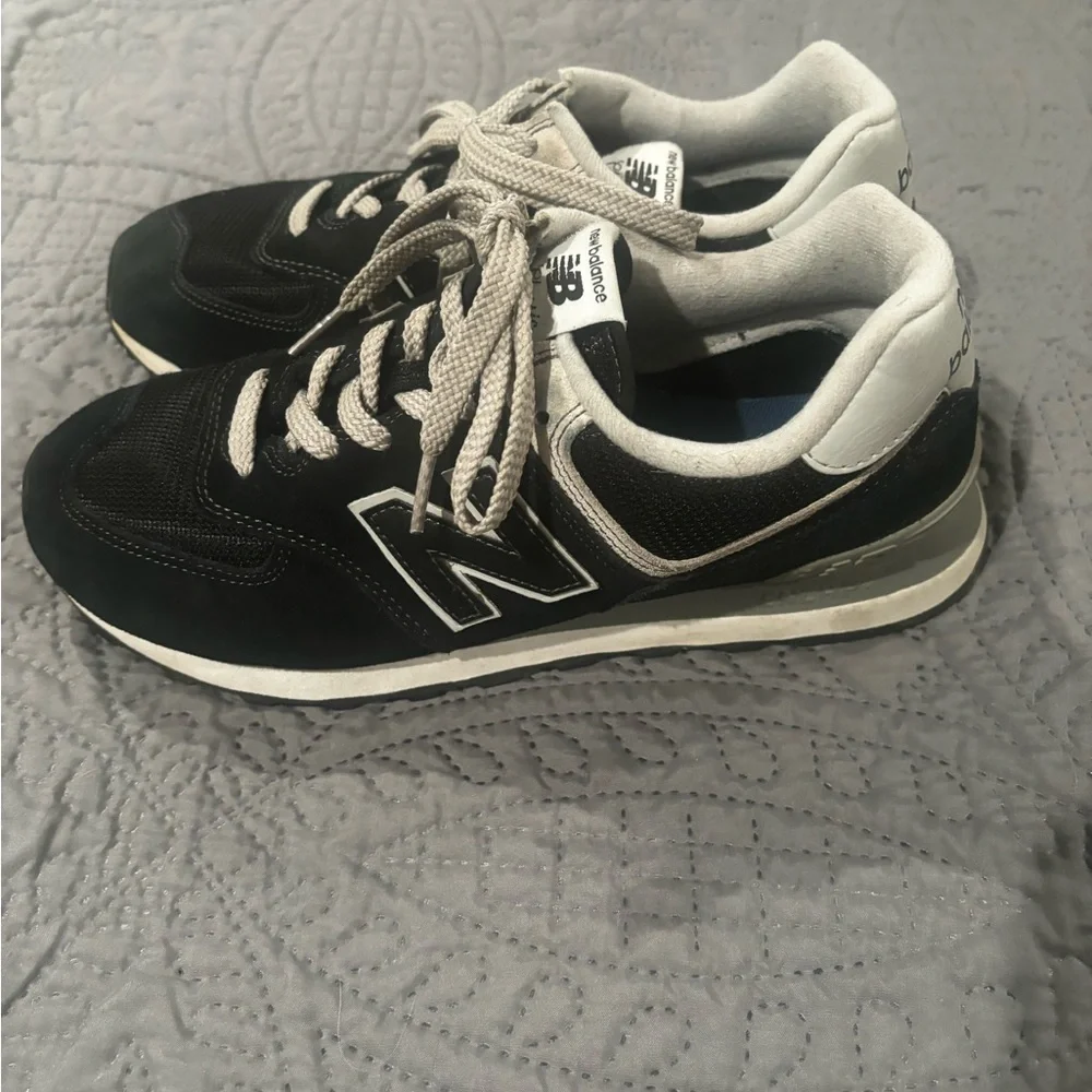 New Balance Black and Gray Retro Runner Sneakers - Picture 4 of 7